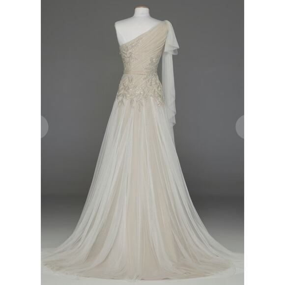 Galina Signature One-Shoulder Champagne Wedding Gown/ Dress - Size 6 - Picture 4 of 8